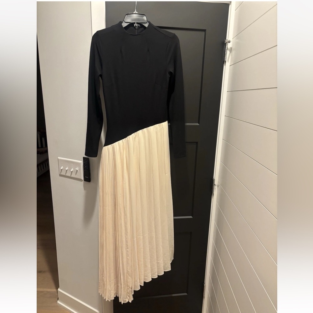 ASOS ARRANGE contrast fabric sculpted maxi dress w/ pleat skirt black cream Sz 2